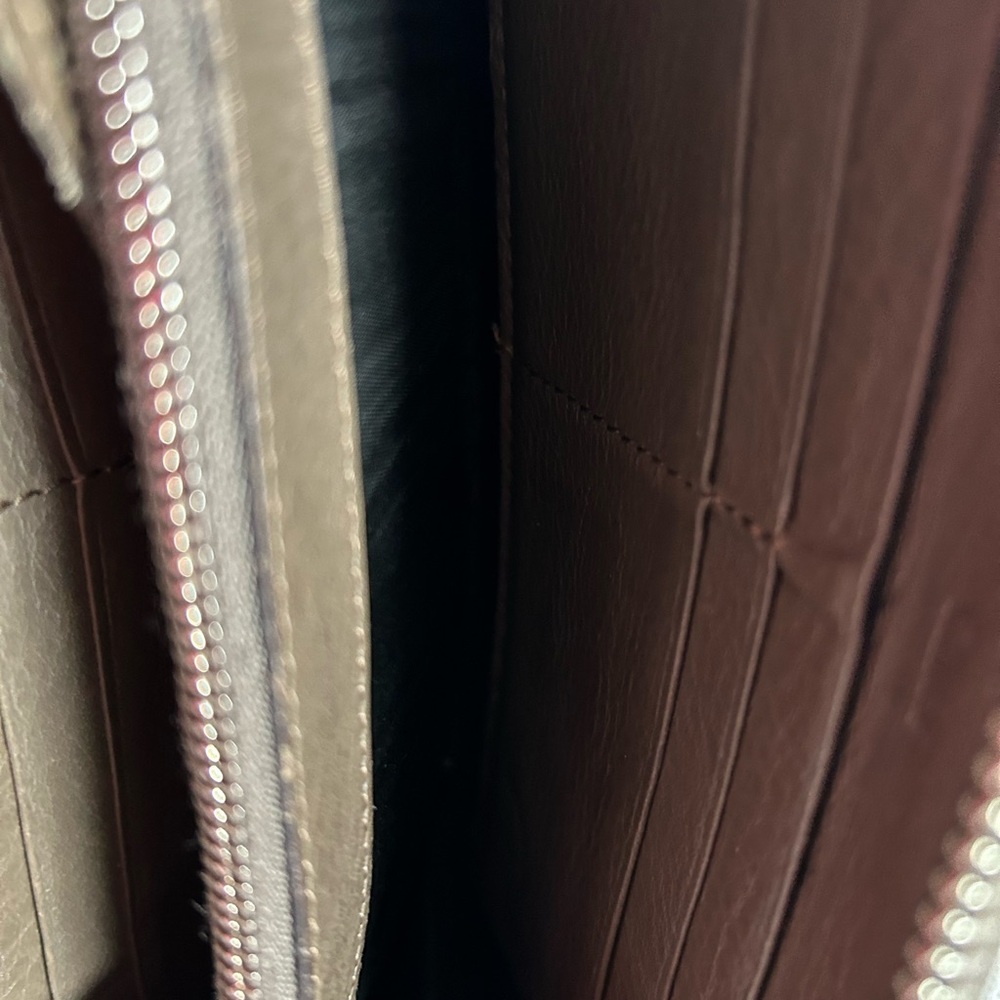 Chloe Zip Around Wallet - Picture 13 of 14